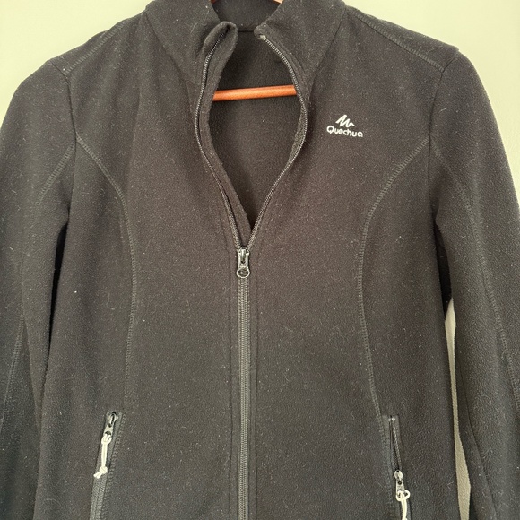 Quechua Fleece Black Sweater - Picture 2 of 3